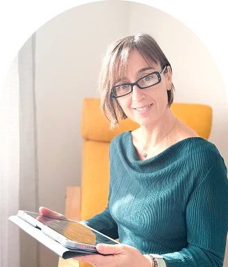 Elisabet Dionis programant formacions